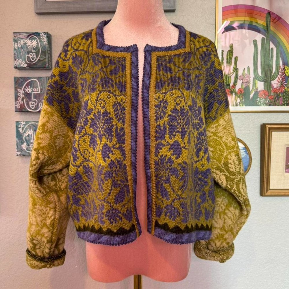 Oleana Vintage Cardigan Style Sweater - Picture 5 of 6